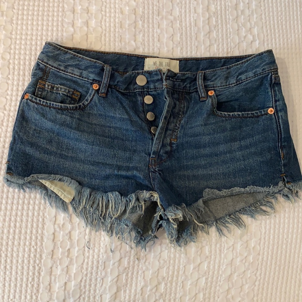 We The Free distressed denim shorts, size 26